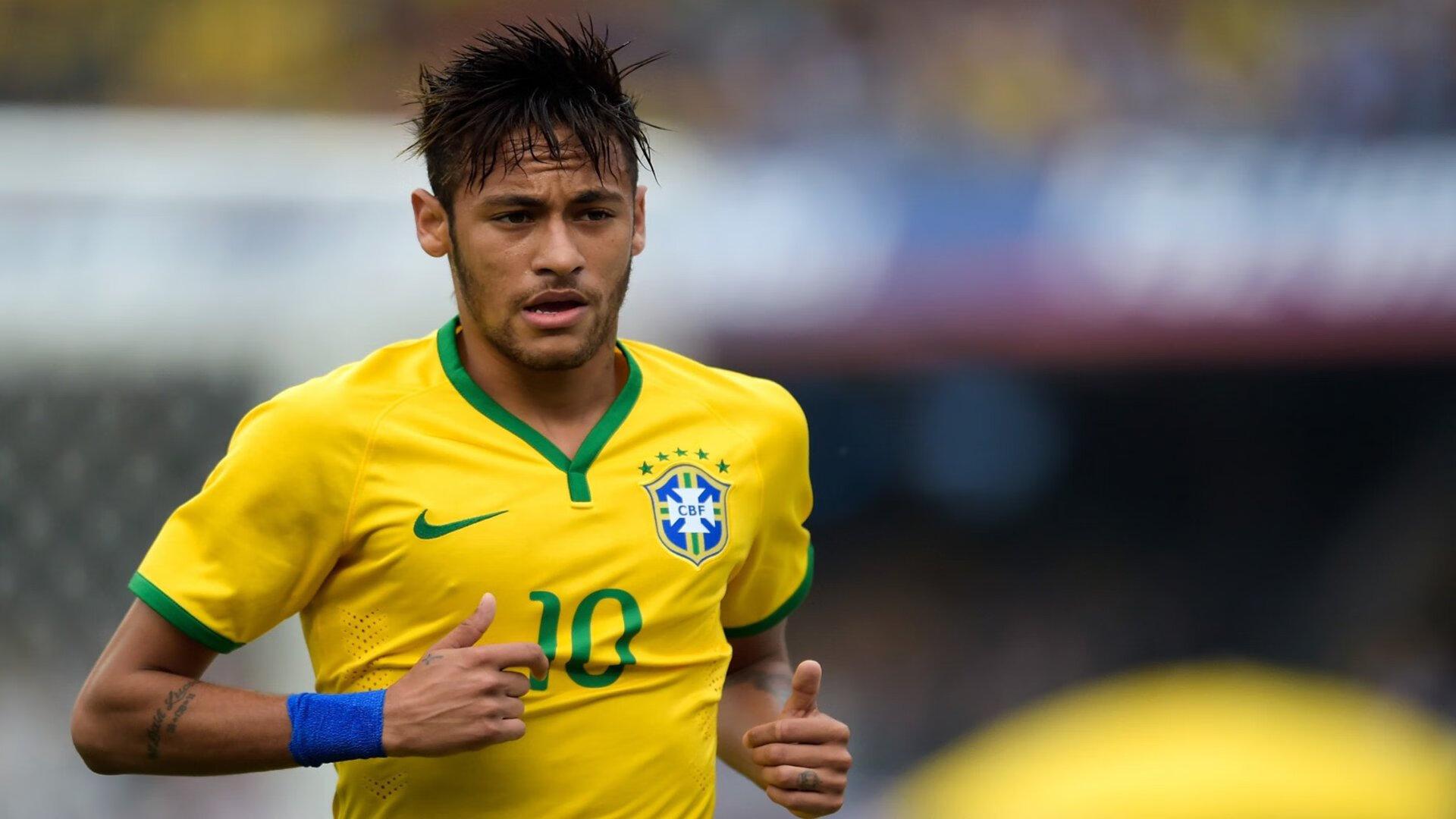 智能算法前瞻2025足坛巅峰，登贝莱获超高支持率，亚马尔成最强挑战者